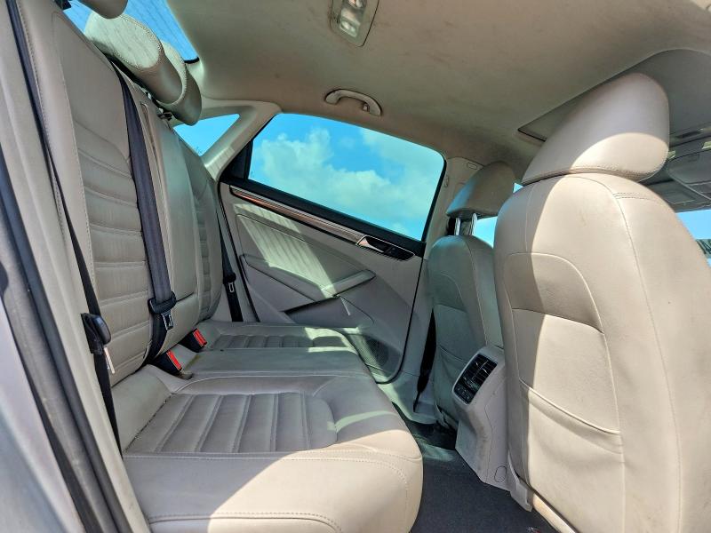 58940186 :رقم المزاد ، 1VWCT7A35HC062166 vin ، 2017 Volkswagen Passat مزاد بيع