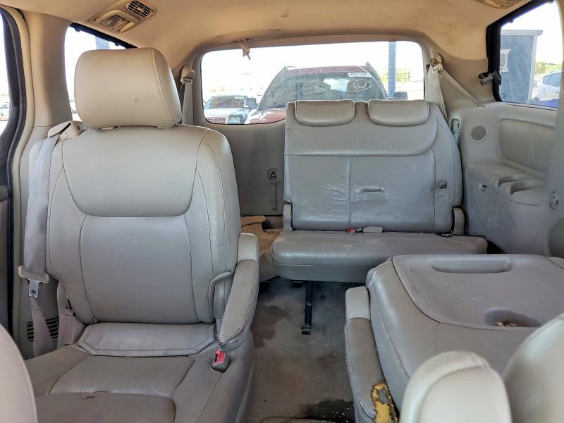 60810926 :رقم المزاد ، 5TDZA22C54S112979 vin ، 2004 Toyota Sienna مزاد بيع