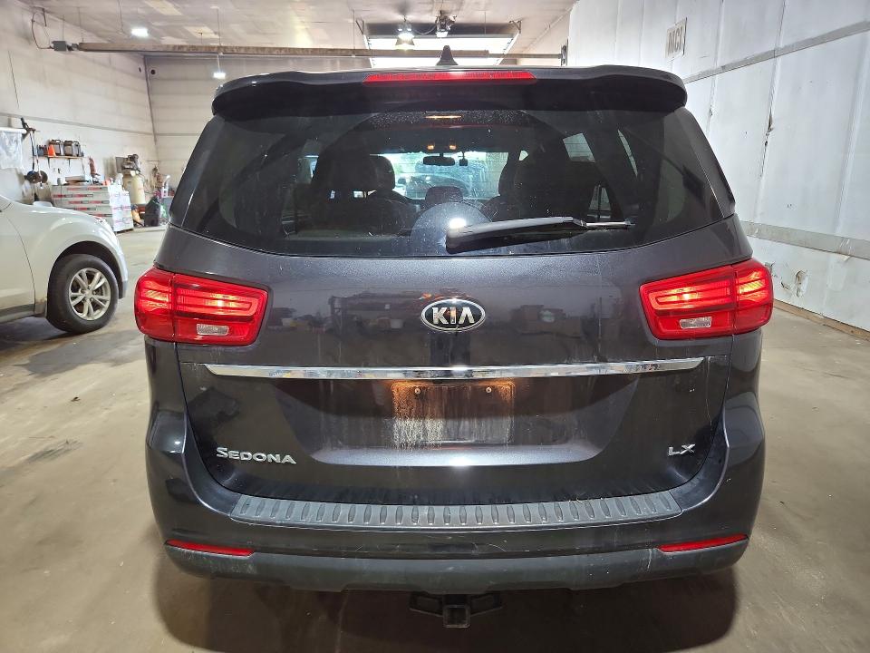 2020 Kia Sedona მანქანა იყიდება აუქციონზე, vin: KNDMB5C1XL6597107, აუქციონის ნომერი: 60946686