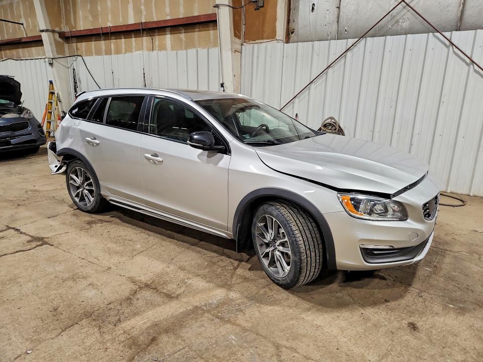Продаж на аукціоні авто 2016 Volvo V60 Cross Country, vin: YV4612HK3G1003341, номер лоту: 59326126