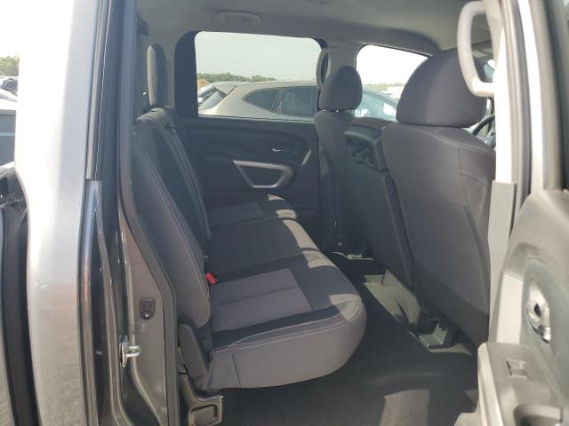 61172776 :رقم المزاد ، 1N6AA1EE0NN104538 vin ، 2022 Nissan Ftr مزاد بيع
