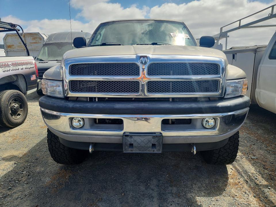2002 Dodge Ram 2500 მანქანა იყიდება აუქციონზე, vin: 3B7KF23632M275560, აუქციონის ნომერი: 59799896
