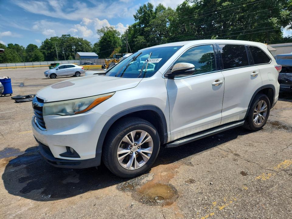 Auction sale of the 2015 Toyota Highlander, vin: 5TDZKRFH8FS047303, lot number: 59609336
