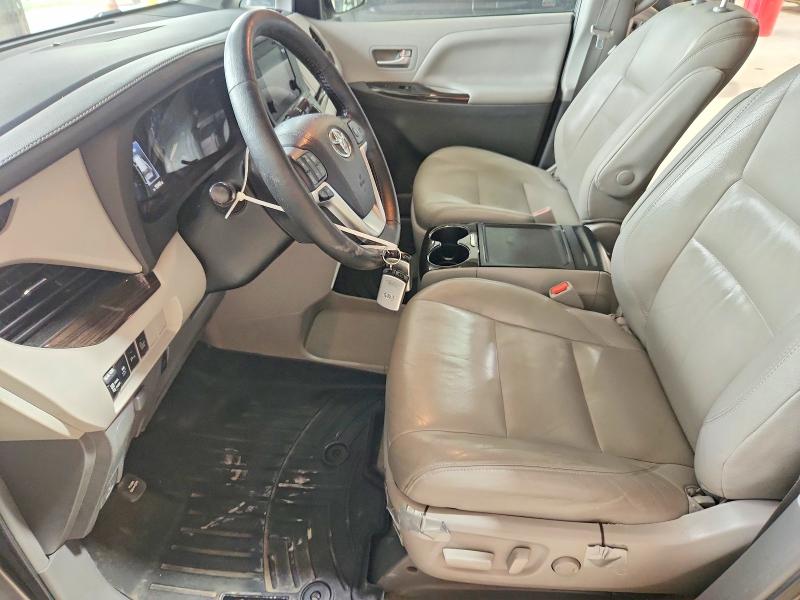 61248686 :رقم المزاد ، 5TDYK3DC2FS546730 vin ، 2015 Toyota Sienna مزاد بيع