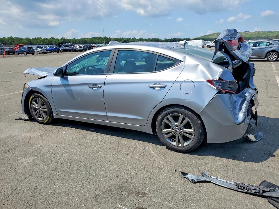 63163756 :رقم المزاد ، 5NPD84LF6HH114505 vin ، 2017 Hyundai Elantra مزاد بيع