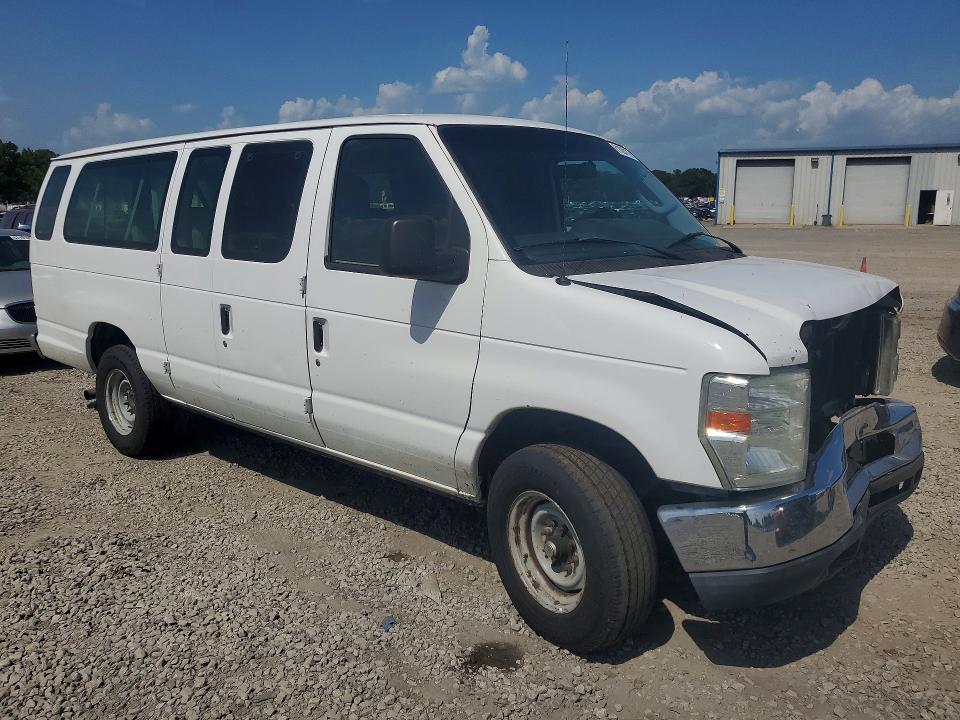 61620176 :رقم المزاد ، 1FBSS3BL0DDA76879 vin ، 2013 Ford Econoline مزاد بيع