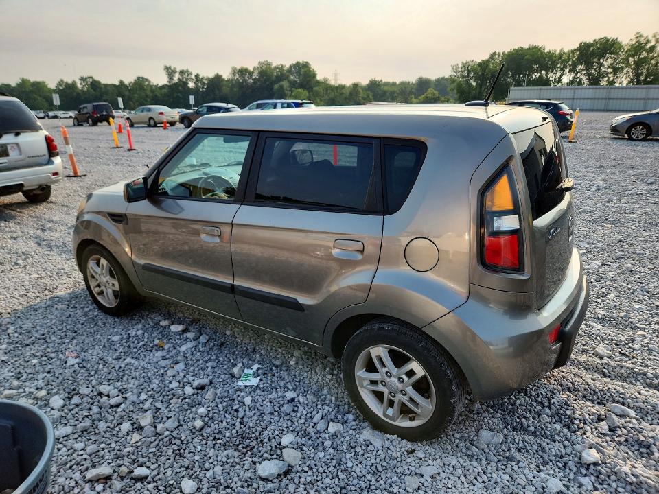 2010 Kia Soul მანქანა იყიდება აუქციონზე, vin: KNDJT2A25A7172413, აუქციონის ნომერი: 60562896