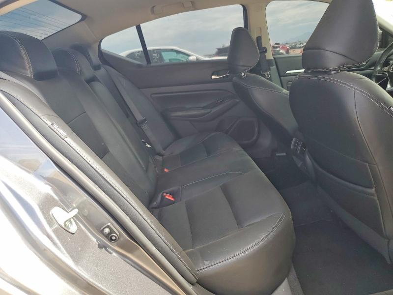 61758536 :رقم المزاد ، 1N4BL4EV1PN302105 vin ، 2023 Nissan Altima مزاد بيع