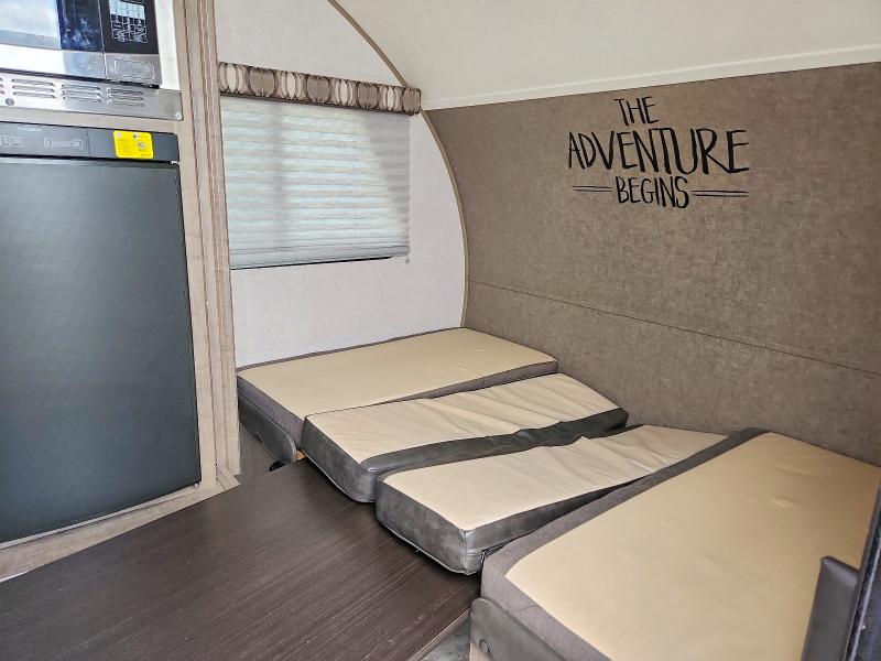 61943246 :رقم المزاد ، 4X4TRP716JL019009 vin ، 2018 Foresriver R-pod مزاد بيع