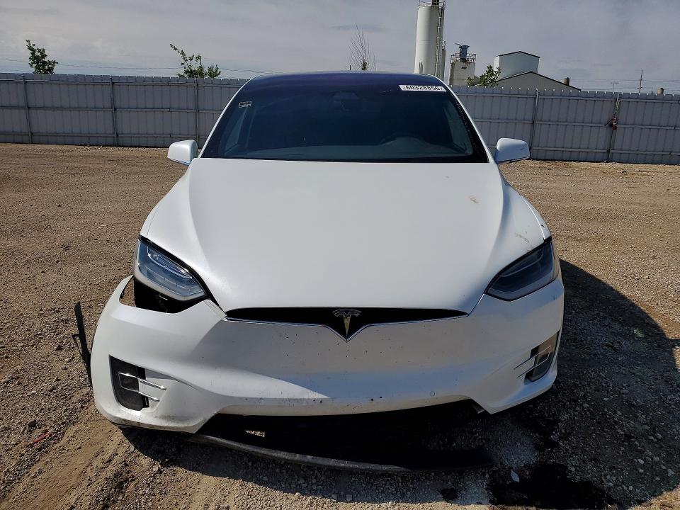 Продажа на аукционе авто 2018 Tesla Model X, vin: 5YJXCDE24JF104033, номер лота: 60328856