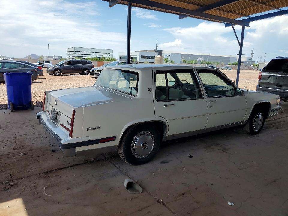 61243606 :رقم المزاد ، 1G6CD6982F4395218 vin ، 1985 Cadillac Deville مزاد بيع