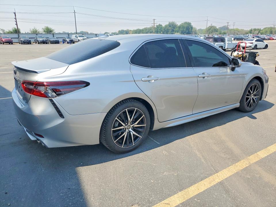 Aukcja sprzedaży 2022 Toyota Camry, vin: 4T1T11BK6NU072427, numer aukcji: 62659666