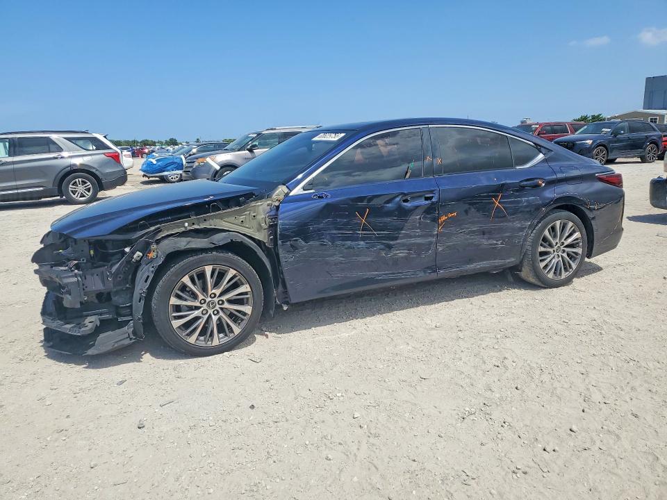 60625756 :رقم المزاد ، 58ADZ1B1XMU085449 vin ، 2021 Lexus Es 350 مزاد بيع