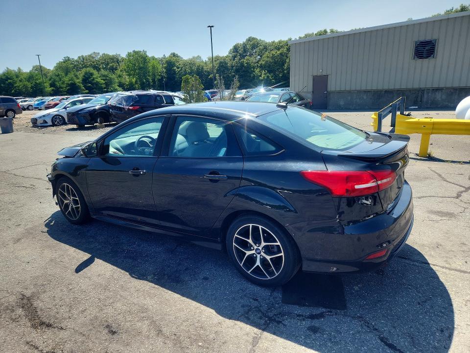 62246056 :رقم المزاد ، 1FADP3F24FL297861 vin ، 2015 Ford Focus مزاد بيع