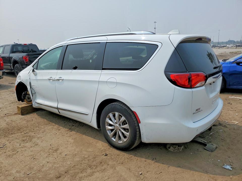 2018 Chrysler Pacifica მანქანა იყიდება აუქციონზე, vin: 2C4RC1BG8JR317336, აუქციონის ნომერი: 60709766