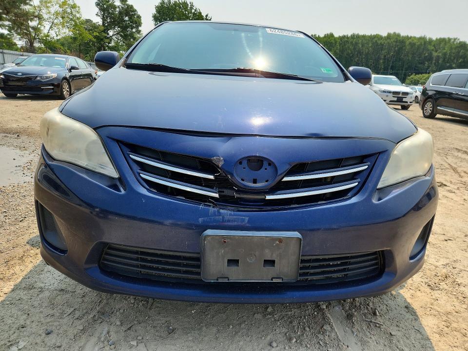 62485286 :رقم المزاد ، 2T1BU4EE1DC122189 vin ، 2013 Toyota Corolla مزاد بيع