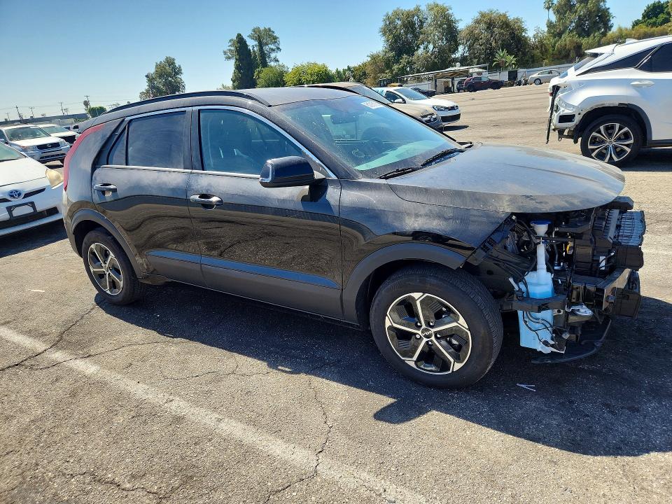 2025 Kia Niro მანქანა იყიდება აუქციონზე, vin: KNDCR3LE4S5272004, აუქციონის ნომერი: 61216186