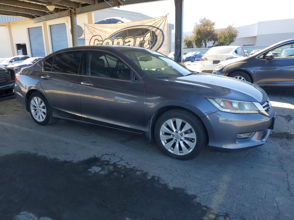 Продаж на аукціоні авто 2013 Honda Accord, vin: 1HGCR3F8XDA006889, номер лоту: 63356546