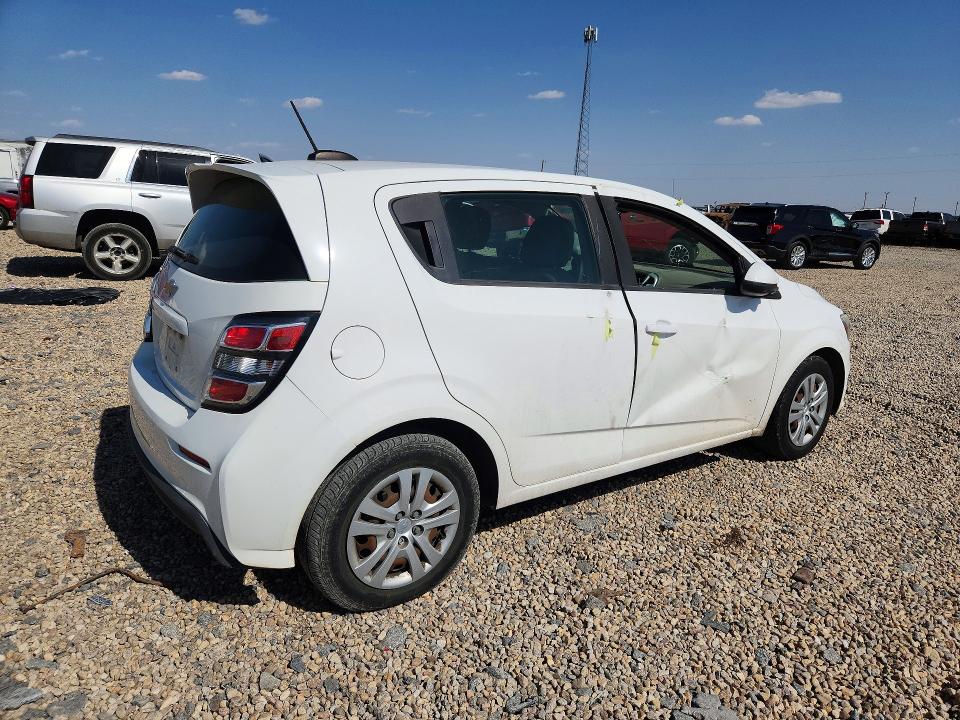 62831316 :رقم المزاد ، 1G1JG6SG6H4171832 vin ، 2017 Chevrolet Sonic مزاد بيع