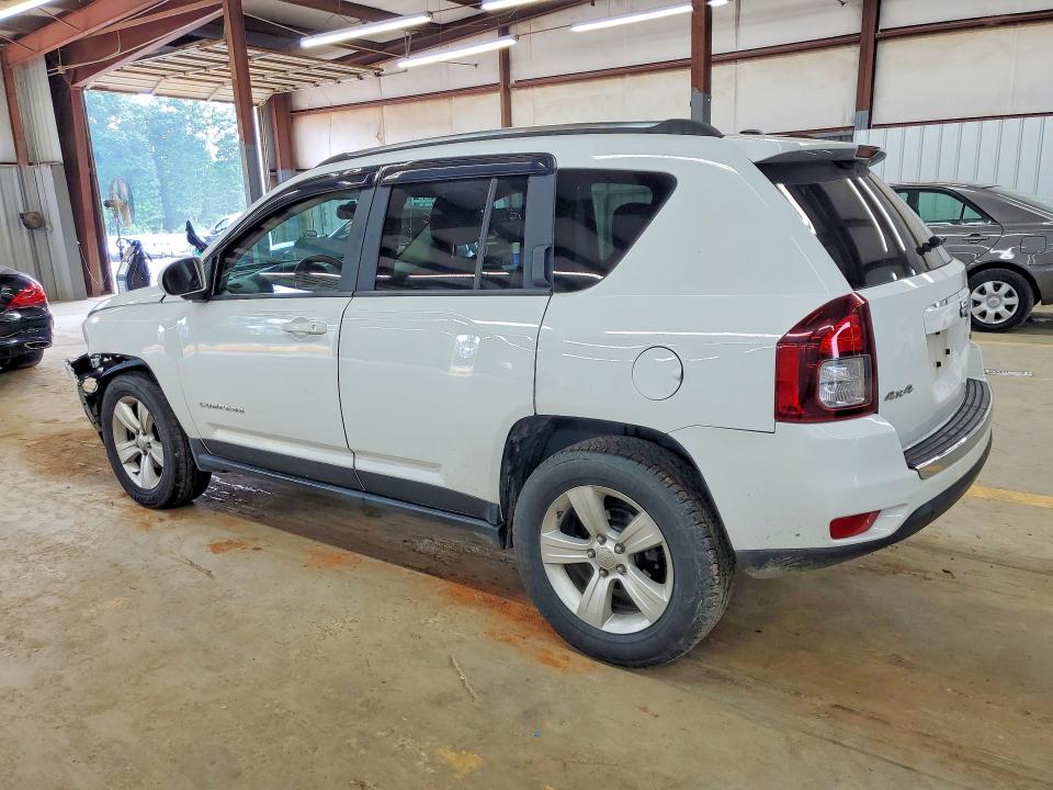 62600706 :رقم المزاد ، 1C4NJDEB4FD245017 vin ، 2015 Jeep Compass مزاد بيع