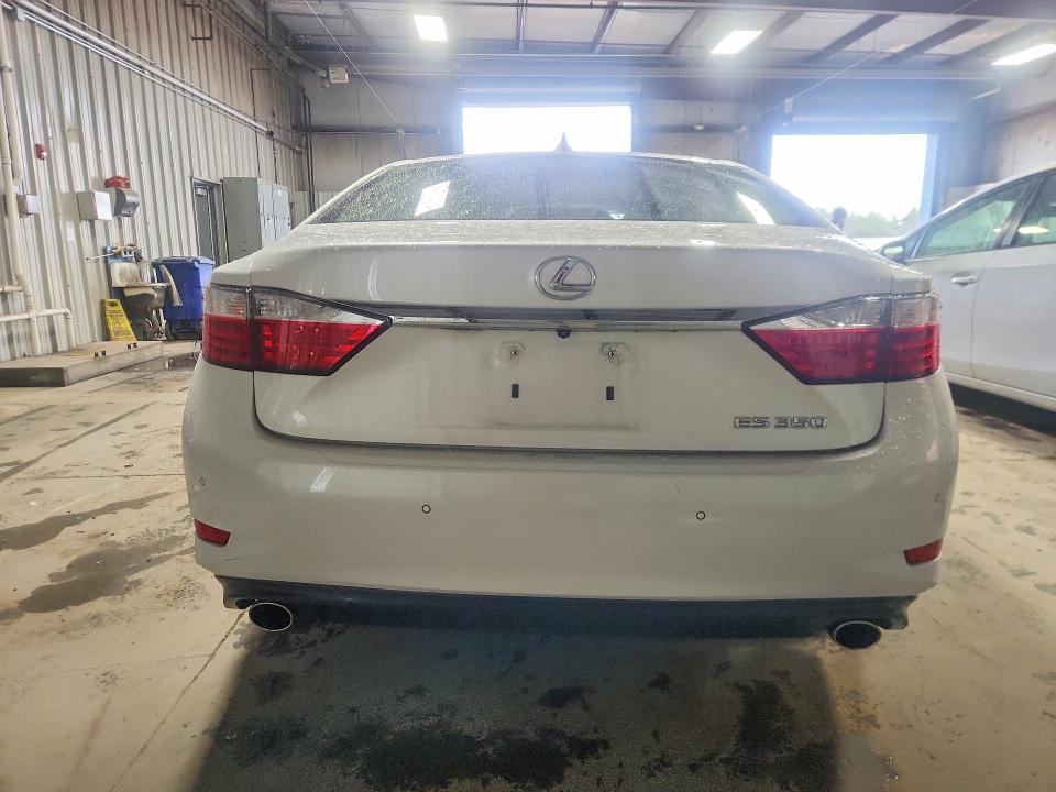 62581656 :رقم المزاد ، JTHBK1GGXF2184516 vin ، 2015 Lexus Es مزاد بيع
