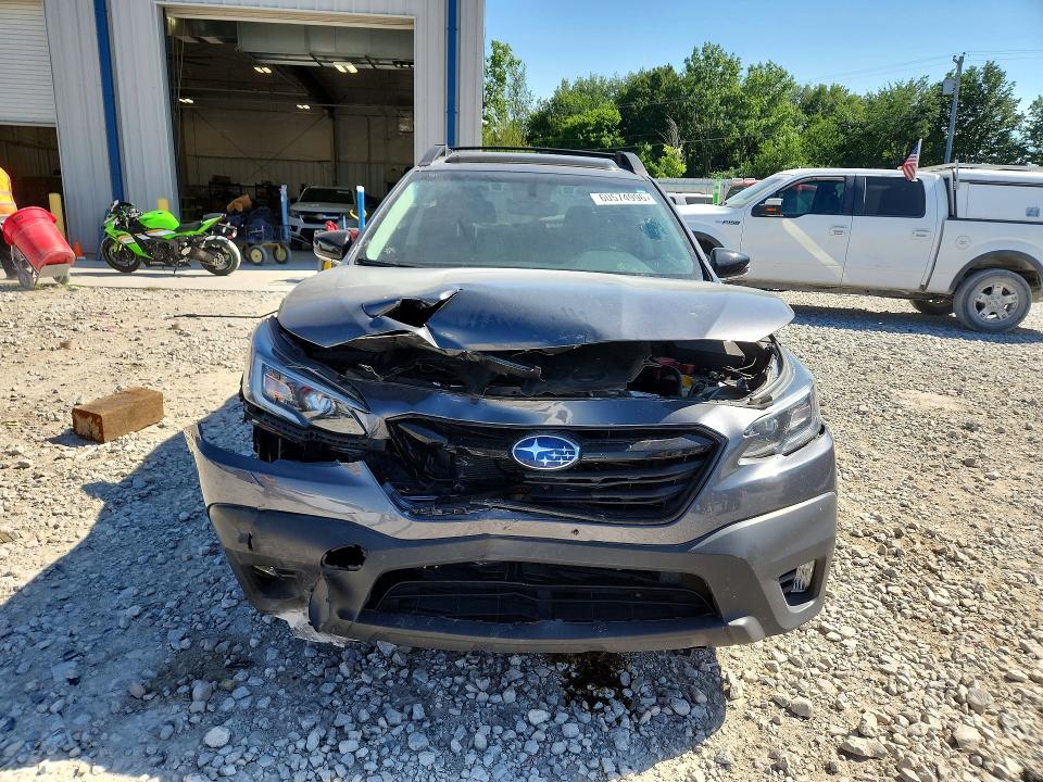 60574996 :رقم المزاد ، 4S4BTGLD0M3181088 vin ، 2021 Subaru Outback مزاد بيع