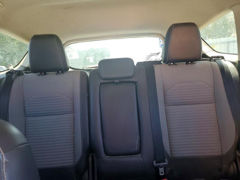 60707556 :رقم المزاد ، 1FMCU9G99HUA15039 vin ، 2017 Ford Escape مزاد بيع