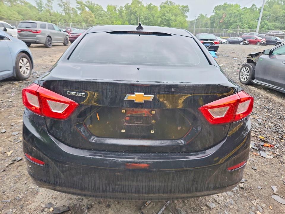 2018 Chevrolet Cruze მანქანა იყიდება აუქციონზე, vin: 1G1BC5SM2J7203308, აუქციონის ნომერი: 61796206