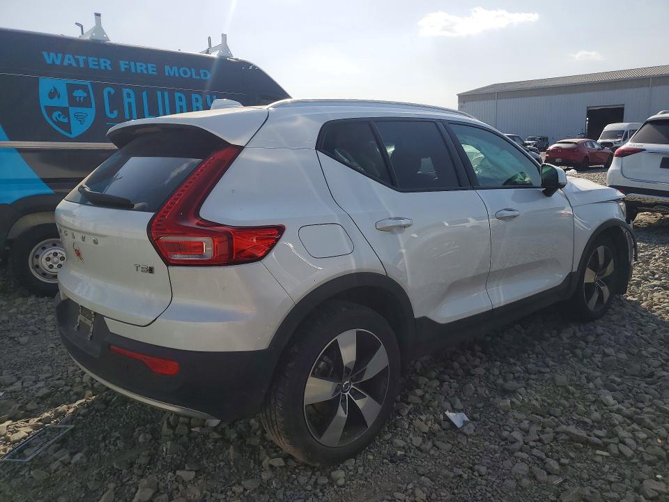 Продажа на аукционе авто 2021 Volvo Xc40, vin: YV4162UK2M2465235, номер лота: 59582996