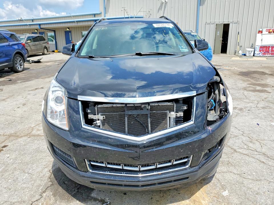60580186 :رقم المزاد ، 3GYFNAE30FS624574 vin ، 2015 Cadillac Srx مزاد بيع