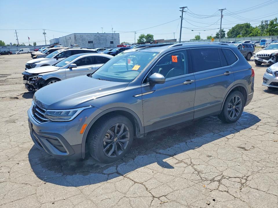 59639126 :رقم المزاد ، 3VV2B7AXXNM087869 vin ، 2022 Volkswagen Tiguan مزاد بيع