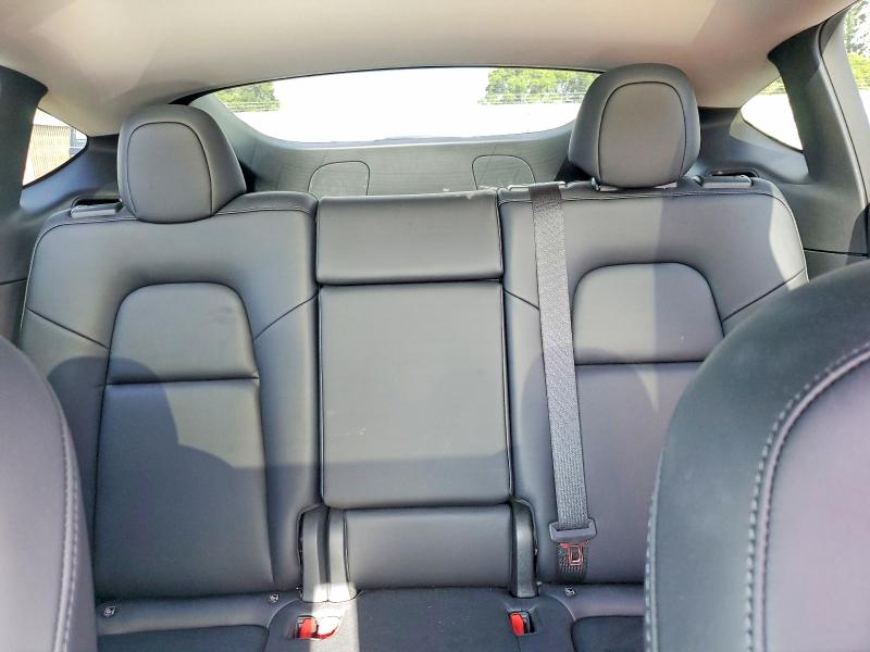 61377256 :رقم المزاد ، 7SAYGDEF7NF536619 vin ، 2022 Tesla Model Y مزاد بيع