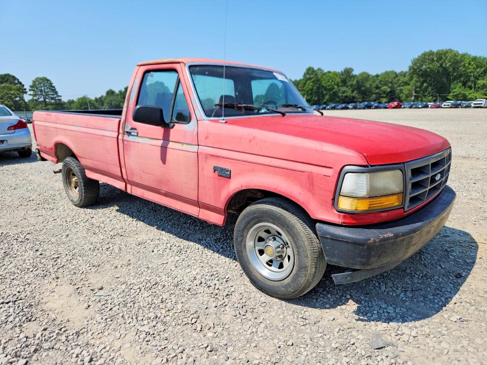 62132356 :رقم المزاد ، 1FTDF15Y2NPB12849 vin ، 1992 Ford F150 مزاد بيع