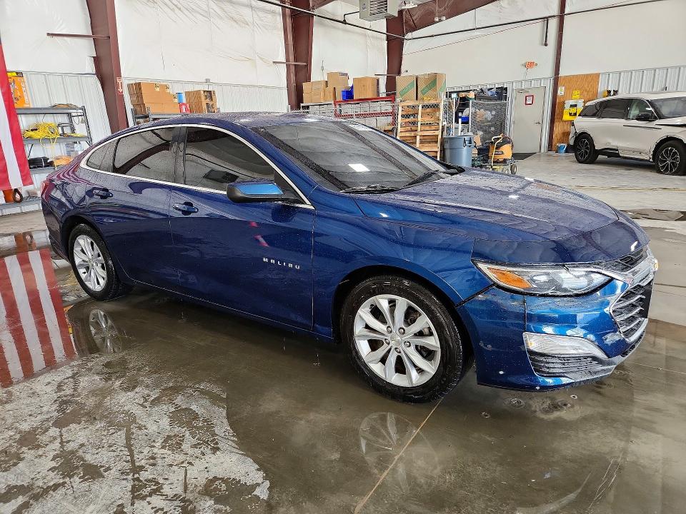 Продажа на аукционе авто 2019 Chevrolet Malibu, vin: 1G1ZD5ST2KF159014, номер лота: 61629646