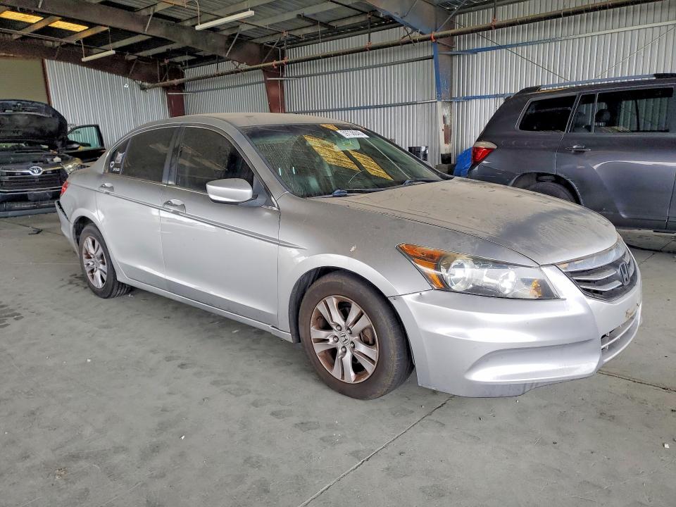 59738846 :رقم المزاد ، 1HGCP2F64CA071038 vin ، 2012 Honda Accord مزاد بيع