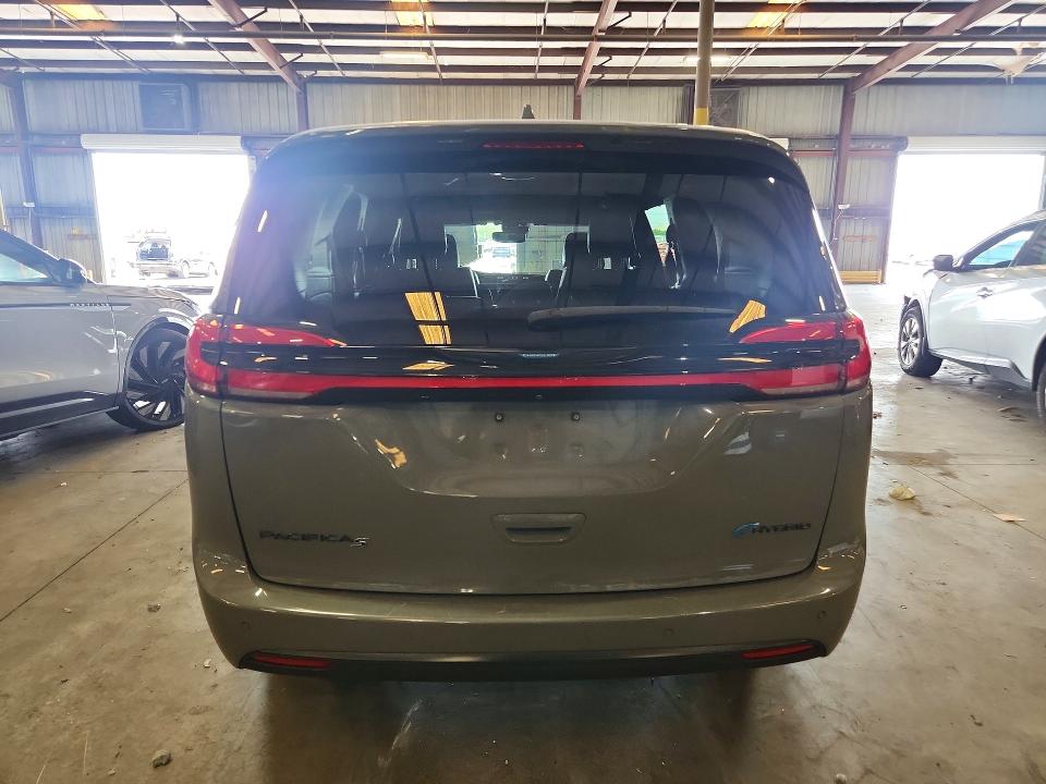 61545756 :رقم المزاد ، 2C4RC1S76MR507866 vin ، 2021 Chrysler Pacifica مزاد بيع