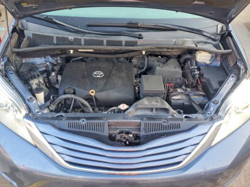 2017 Toyota Sienna მანქანა იყიდება აუქციონზე, vin: 5TDKZ3DC0HS799792, აუქციონის ნომერი: 59320346