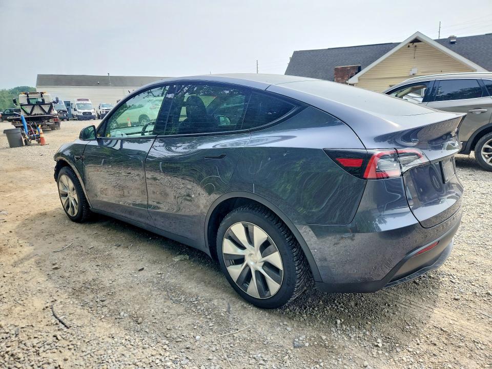 60927276 :رقم المزاد ، 7SAYGDEEXNF390983 vin ، 2022 Tesla Model Y مزاد بيع