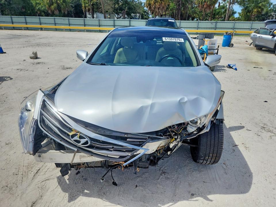 61597076 :رقم المزاد ، KMHFH4JG5GA550400 vin ، 2016 Hyundai Azera مزاد بيع