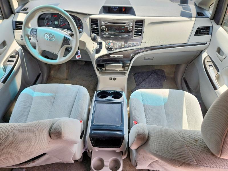 60623406 :رقم المزاد ، 5TDKK3DC6ES470918 vin ، 2014 Toyota Sienna مزاد بيع
