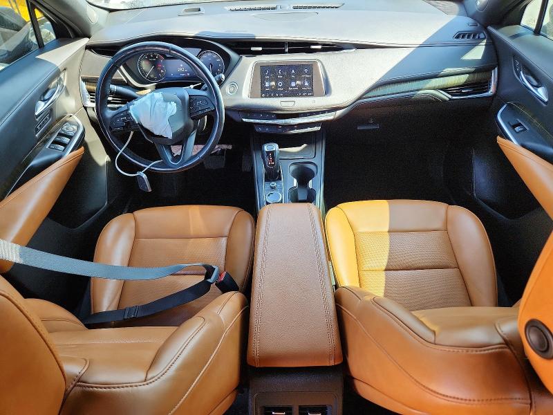 60522616 :رقم المزاد ، 1GYFZDR4XKF117639 vin ، 2019 Cadillac Xt4 مزاد بيع