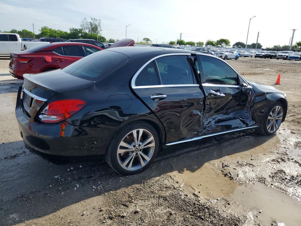 2017 Mercedes-benz C მანქანა იყიდება აუქციონზე, vin: WDDWF4JBXHR301968, აუქციონის ნომერი: 62800246