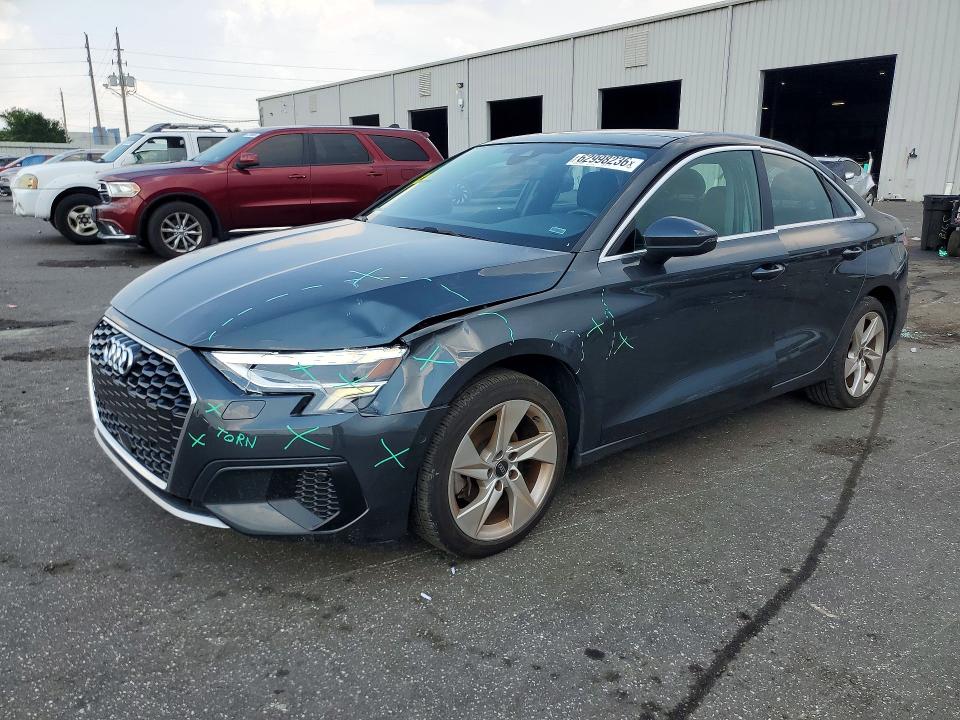 Продажа на аукционе авто 2024 Audi A3, vin: WAUAUDGY3RA118754, номер лота: 62998236