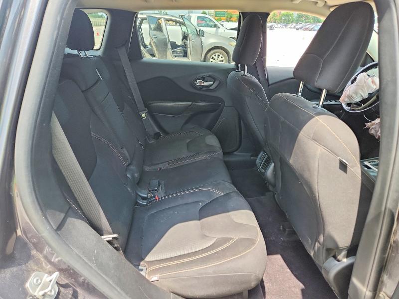 59818416 :رقم المزاد ، 1C4PJMCS8GW214290 vin ، 2016 Jeep Cherokee مزاد بيع