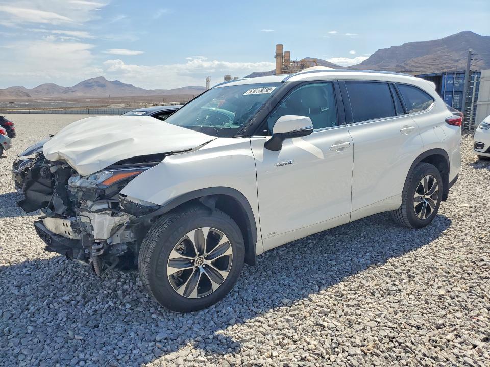 61053686 :رقم المزاد ، 5TDHBRCH4LS005464 vin ، 2020 Toyota Highlander مزاد بيع