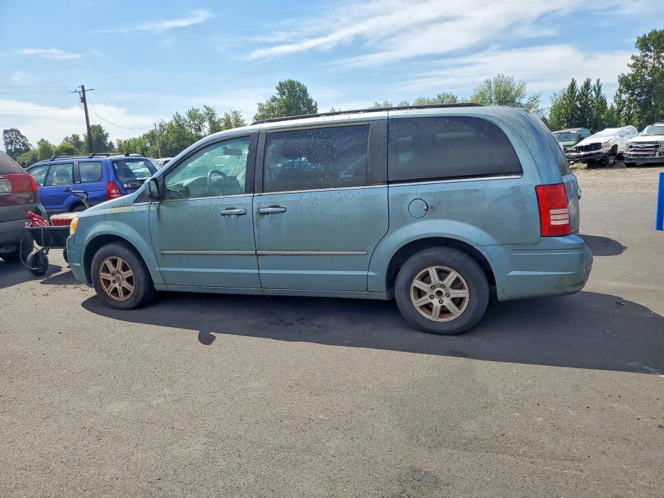 59723296 :رقم المزاد ، 2A4RR5D11AR358805 vin ، 2010 Chrysler Town & Countr مزاد بيع