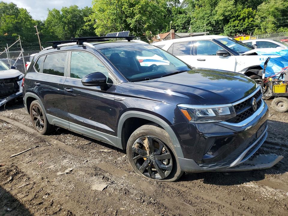 Продажа на аукционе авто 2022 Volkswagen Taos, vin: 3VVSX7B24NM085359, номер лота: 62074586