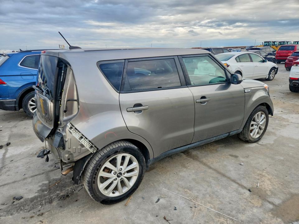 Продажа на аукционе авто 2018 Kia Soul, vin: KNDJP3A51J7592447, номер лота: 60381446