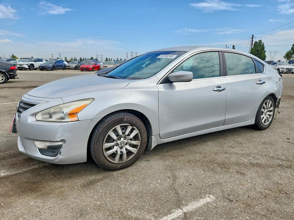 2015 Nissan Altima მანქანა იყიდება აუქციონზე, vin: 1N4AL3AP8FC461890, აუქციონის ნომერი: 61018246