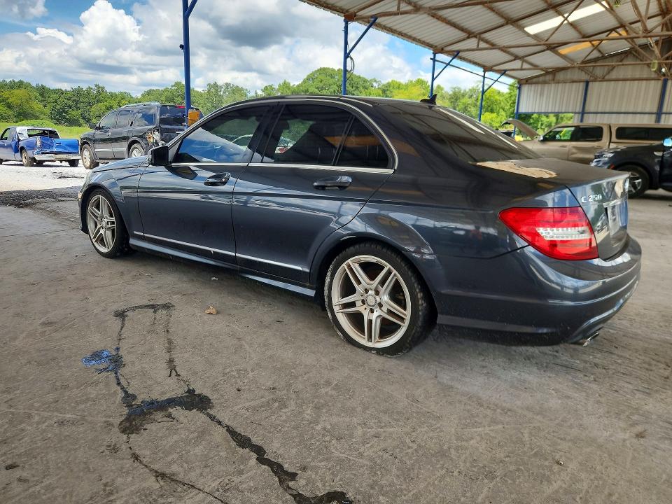 2013 Mercedes-benz C მანქანა იყიდება აუქციონზე, vin: WDDGF4HB9DA746267, აუქციონის ნომერი: 62120606
